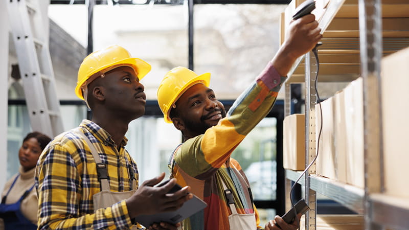 How to Choose a Contractor (Without Losing Your Money, Your Mind or Your Roof) - Sitespar